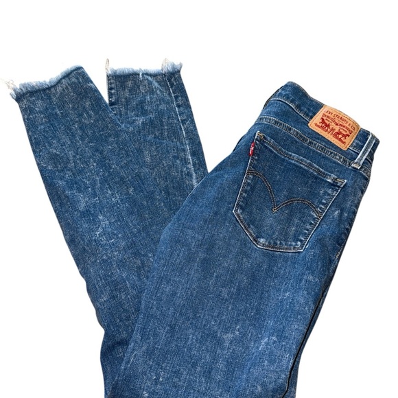 Levi's Blue Cropped Distressed Jeans - Picture 7 of 7